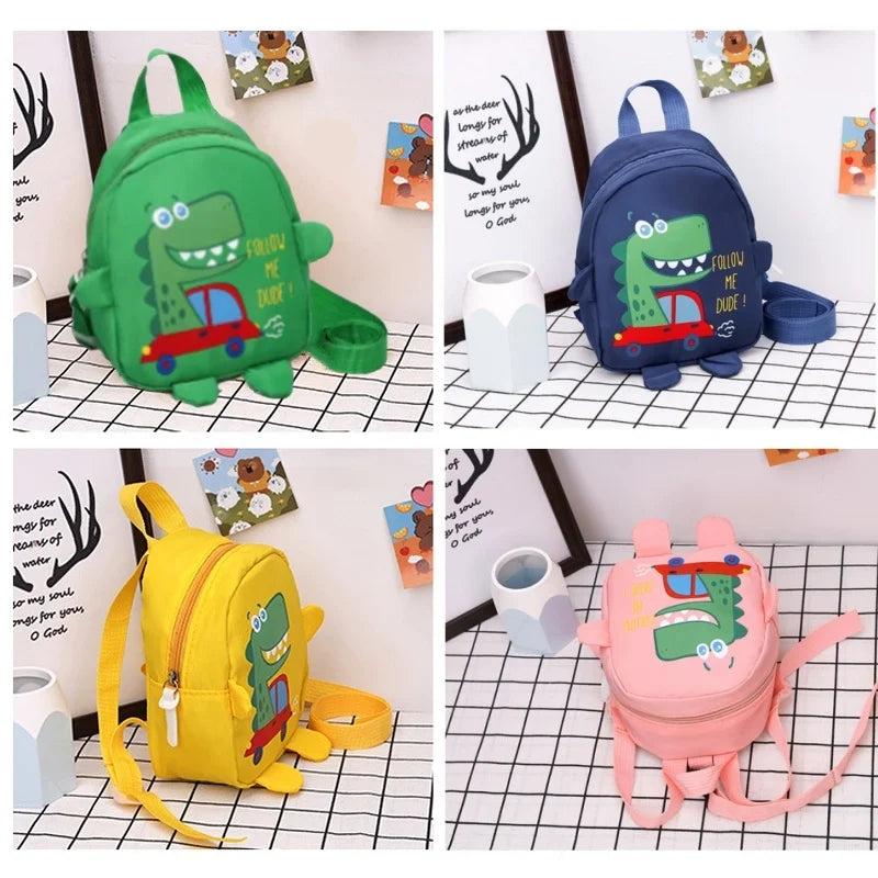 Mochila Infantil com design de dinossauro e cinto antiperda, ideal para segurança e conforto das crianças.